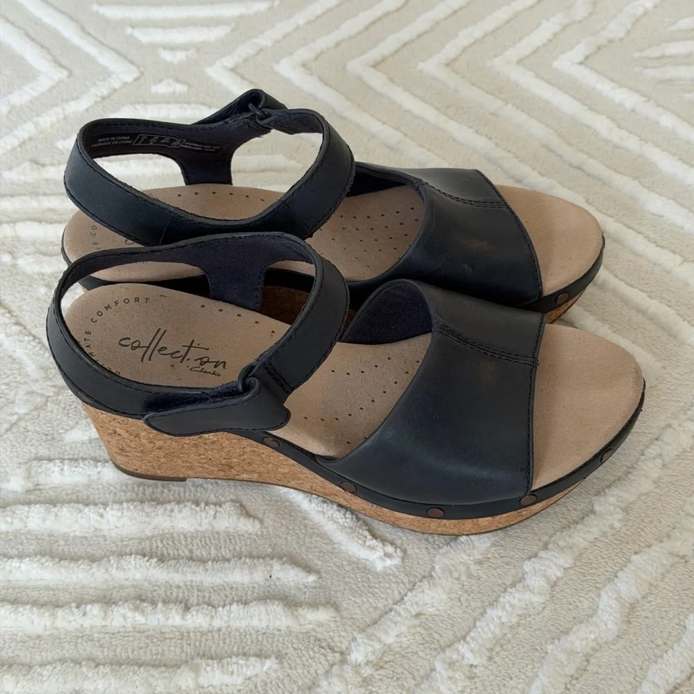 Clarks Annadel Clover Black Wedge Sandals | Size 5.5 | Comfortable Cork Heels